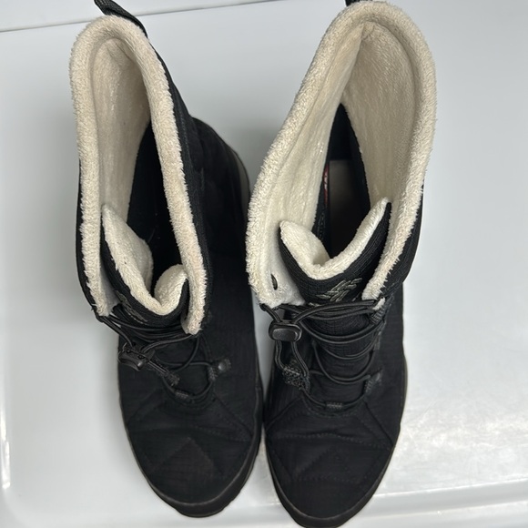 Columbia Ruby Mountain Mid Boots, Omni-Heat Waterproof, Women's size 10 - Picture 3 of 8